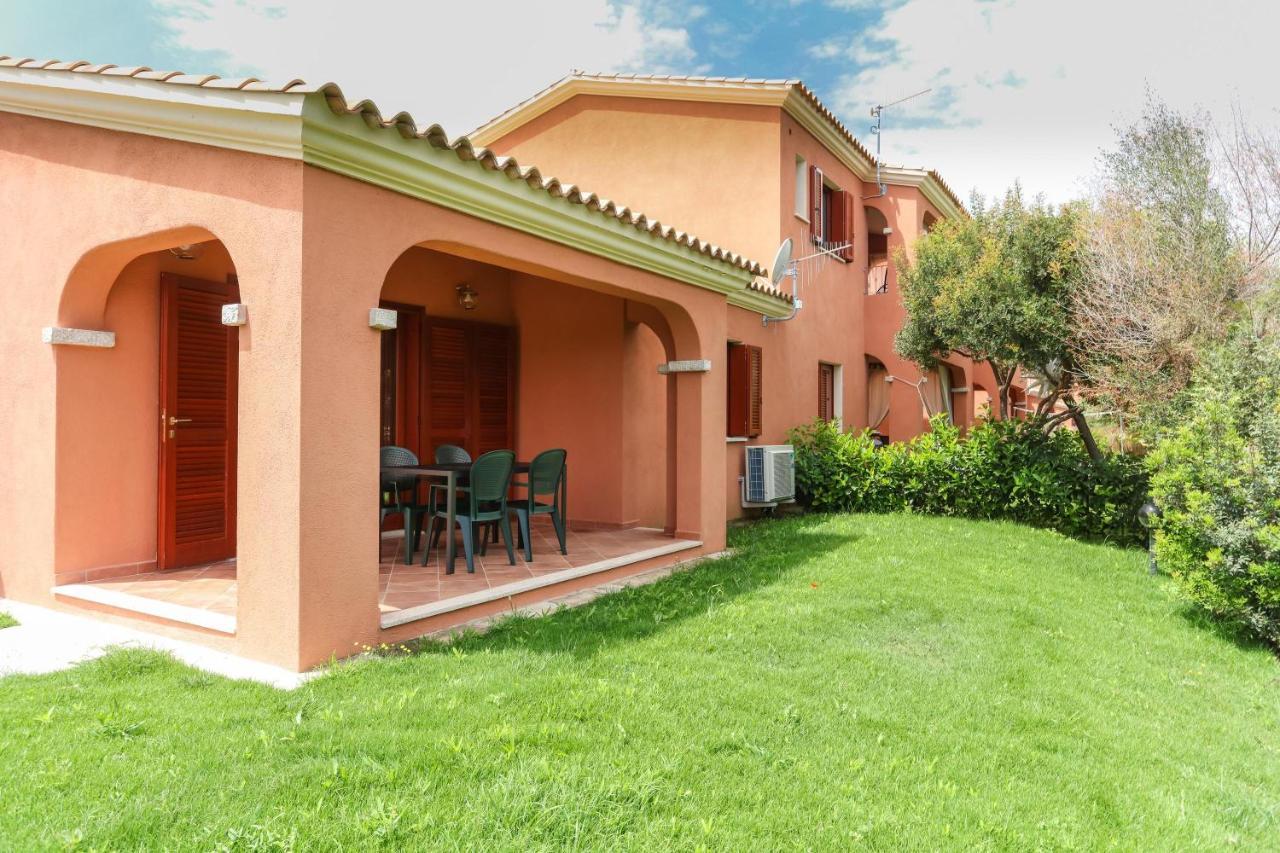 Villa La Casa Di Debora San Teodoro  Exterior foto