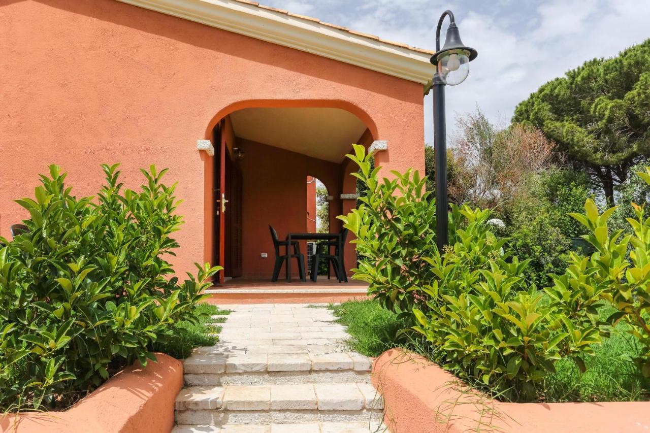 Villa La Casa Di Debora San Teodoro  Exterior foto